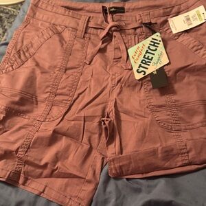 STYLUS Women's Cargo Shorts - Mauve